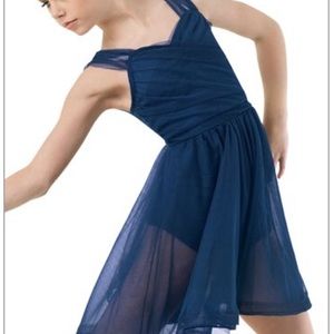 Beautiful blue dance costume🌟